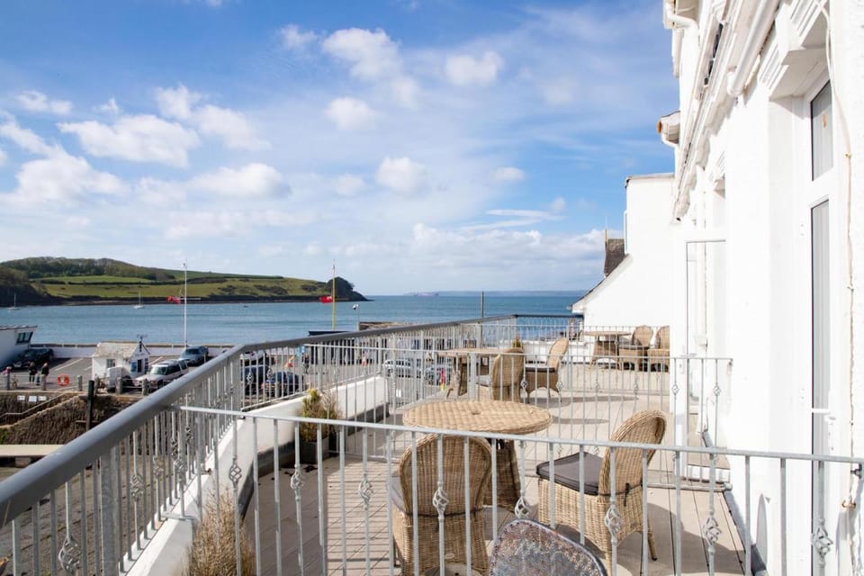 Ship and Castle Hotel Hotel in England