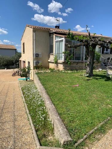 Suite avec sauna Hotel in Pertuis