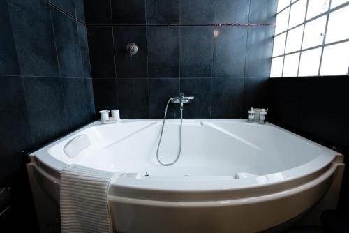 Villa Aureliana with pool near San Peter Hotel in Rome