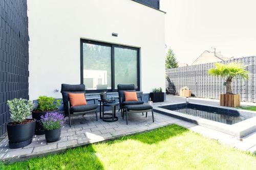 Luxurious Escape - Room LoveSerenity with pool and jacuzzi Hotel in Brussels