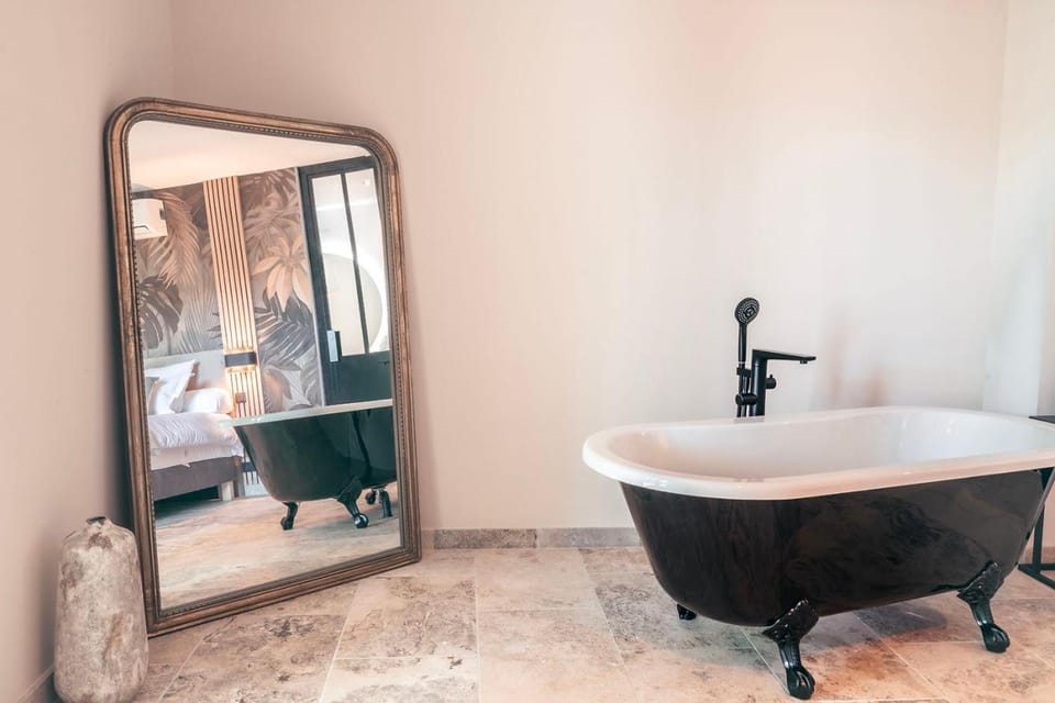Les Suites de l'Etang Hotel in Provence-Alpes-Côte d'Azur