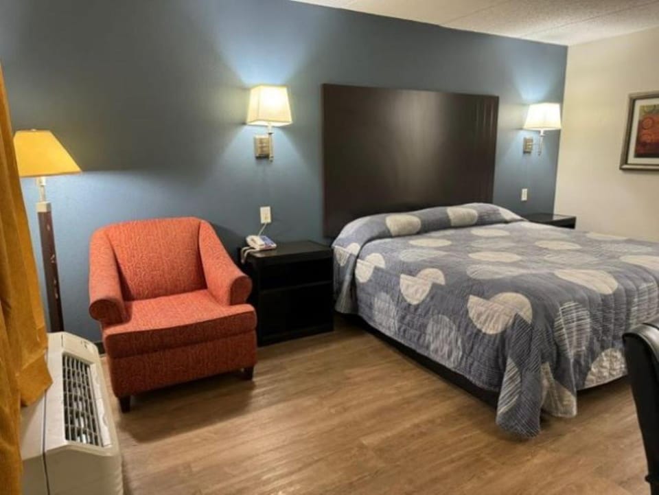 Hilltop Inn Hotel in Atlanta