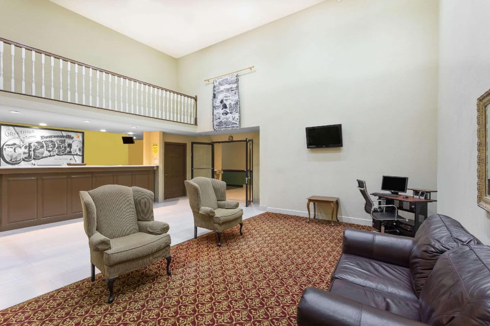 Namaste Inn & Suites Dawsonville Motel in Lake Lanier