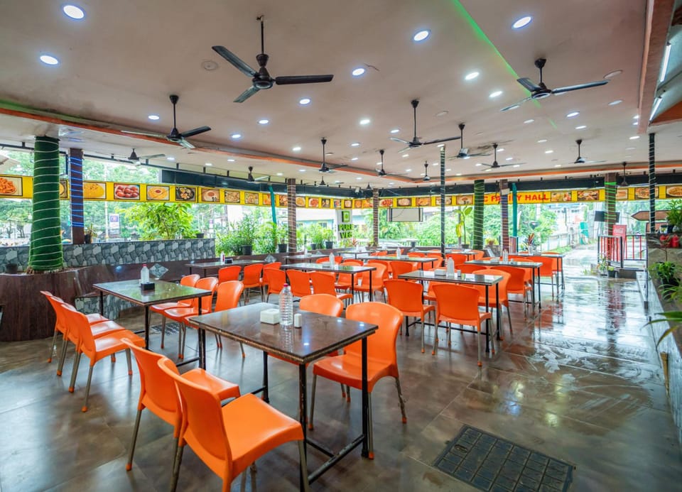 Treebo Sunshine Beach Resort With Swimming Pool Hotel in Baga
