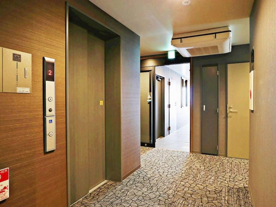 Hotel The Point Kiyomizugojo  Hotel in Kyoto
