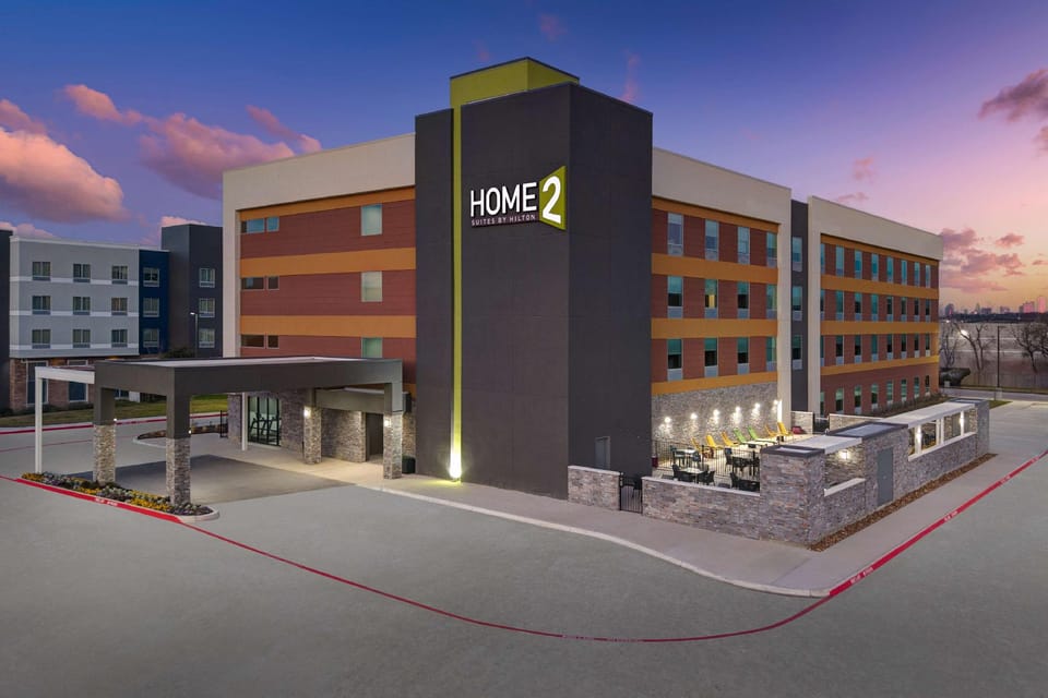Home2 Suites by Hilton Dallas I-30 Cockrell Hill Hotel in Dallas