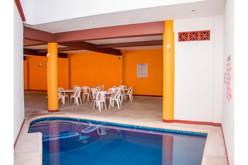 OYO Hotel La Playa Hotel in Zihuatanejo
