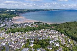 Sea Charm - Cosy Bungalow, Near Beach and Village Hotel in Saundersfoot