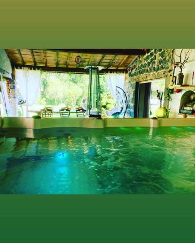 Cottage River & Spa Hotel in Auvergne-Rhône-Alpes
