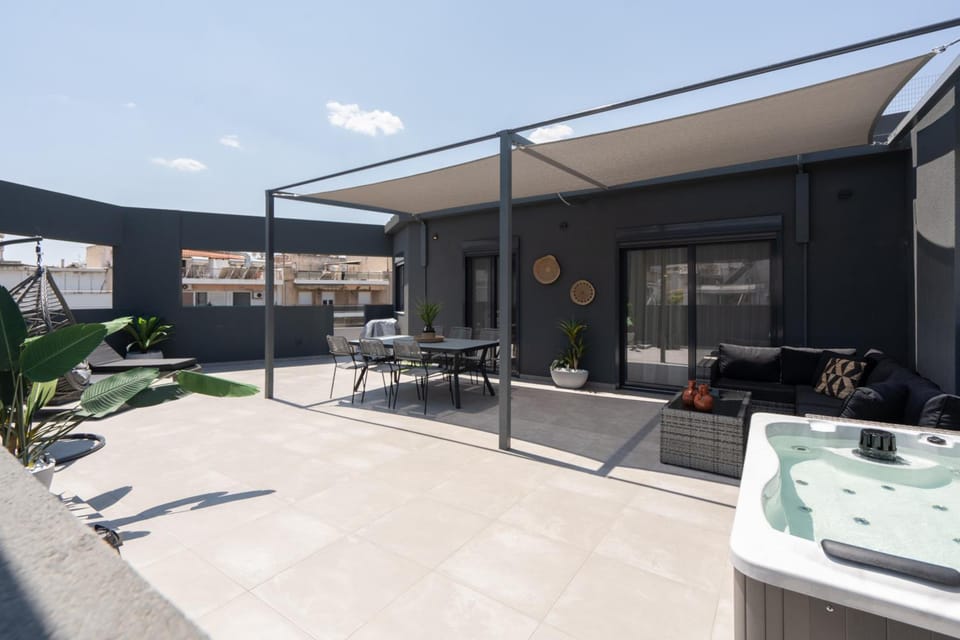 Kosmos Luxury Residences Hotel in Athens