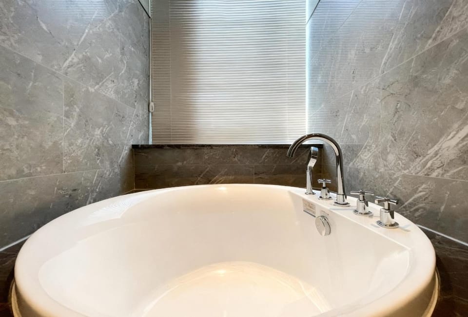 Mercure Shijiazhuang People Square Hotel in China
