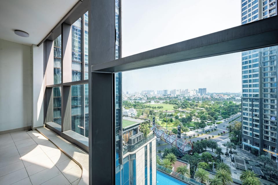 Landmark 81 Luxury- Lyshing Apartment Hotel in Ho Chi Minh City