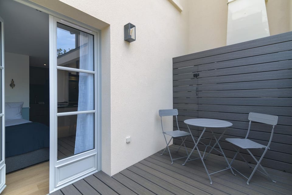 Le Logis d'Origine. Apartment hotel in Île-de-France