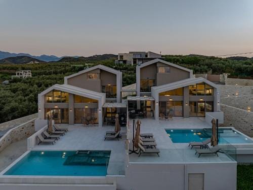 Theo Luxury Villas With Sea View Hotel in Agia Marina