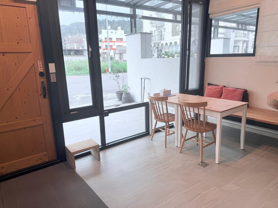Small Wood Hostel Resort in Taiwan, Province of China