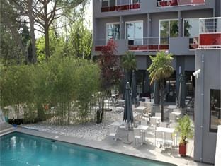 Le Safari Hotel Restaurant Hotel in Carpentras