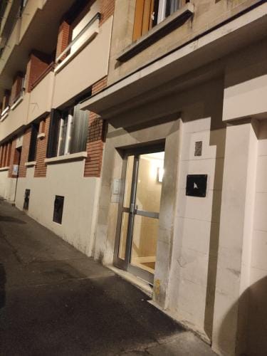 Hakuna Matata Guest House Hostel in Vanves
