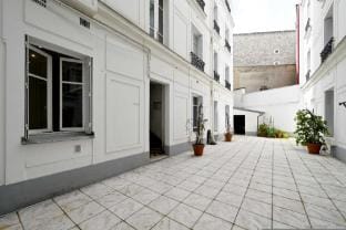 Grand Studio -Design  Porte Maillot Hotel in Paris