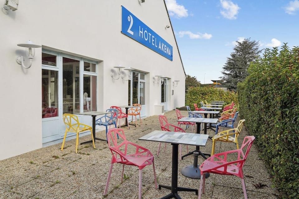 Le 2 By Hotel Akena - La Ferte Bernard Hotel in Centre-Val de Loire