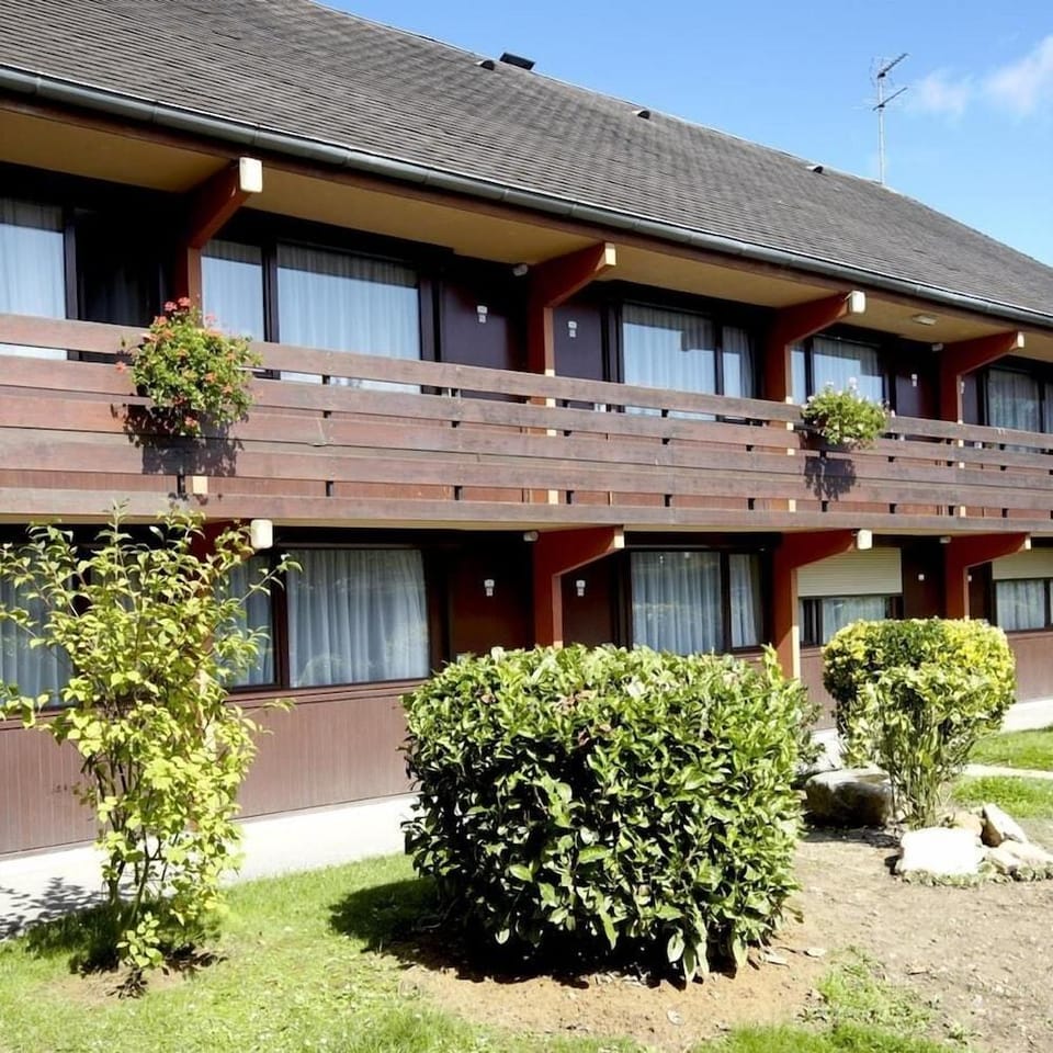 Le 2 By Hotel Akena - La Ferte Bernard Hotel in Centre-Val de Loire