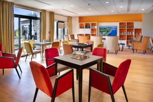 DOMITYS LE BELVEDERE Residence Services Seniors Hotel in Centre-Val de Loire