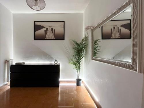 Brand new furniture, minimalist design Hotel in Rome