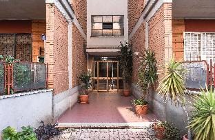 Brand new furniture, minimalist design Hotel in Rome