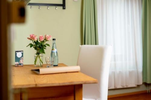 Josis Klause Cafe Pension Hotel in Albstadt