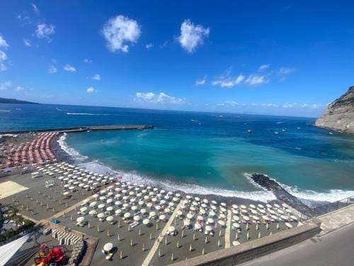 Seaside JEM Hotel in Campania