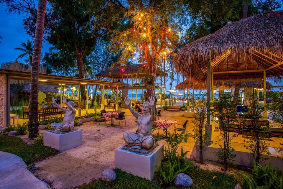 Villa Cha-Cha Krabi Beachfront Resort Hotel in Krabi Changwat