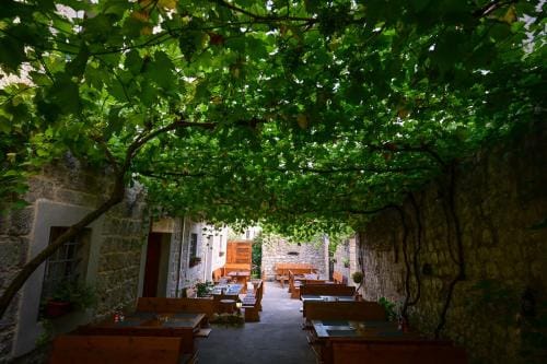 Luxury Rooms Pojta Hotel in Split-Dalmatia County