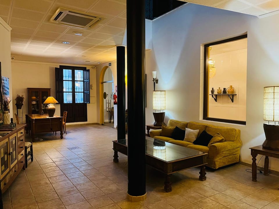 HOTEL MUSEO Lucainena Hotel in Comarca Metropolitana de Almería