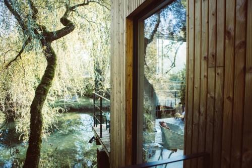 La Cabane du Pont de l'Ignon Lodge in Bourgogne-Franche-Comté