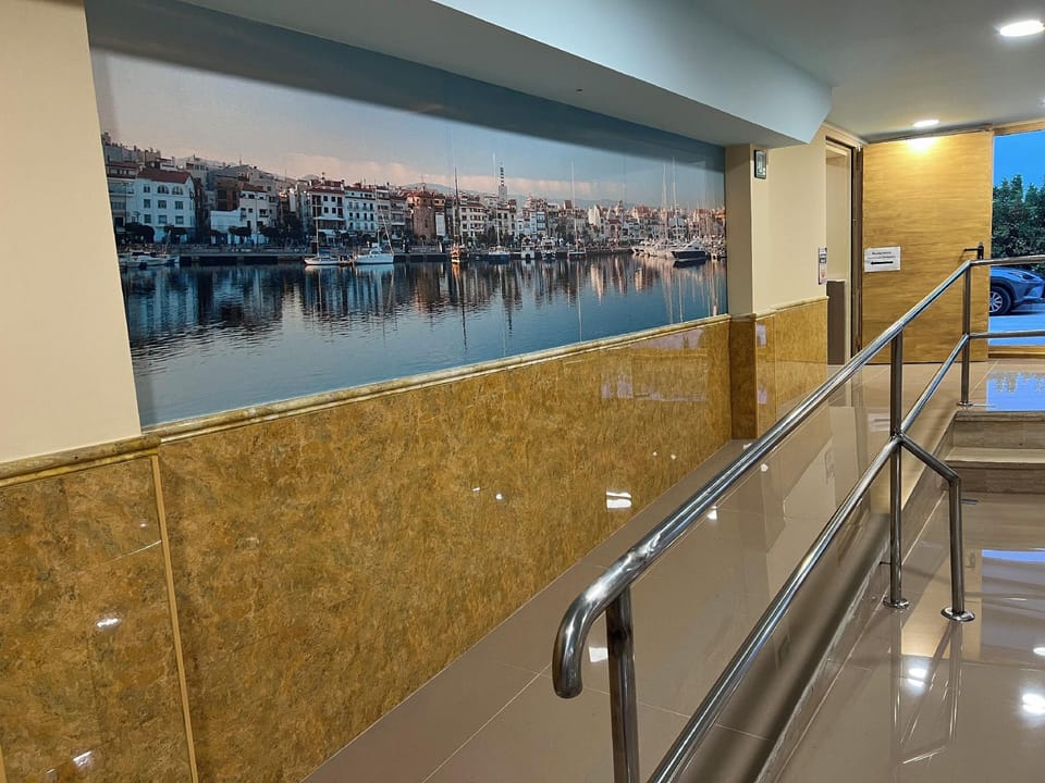 Cambrils Paradise Hotel in Cambrils