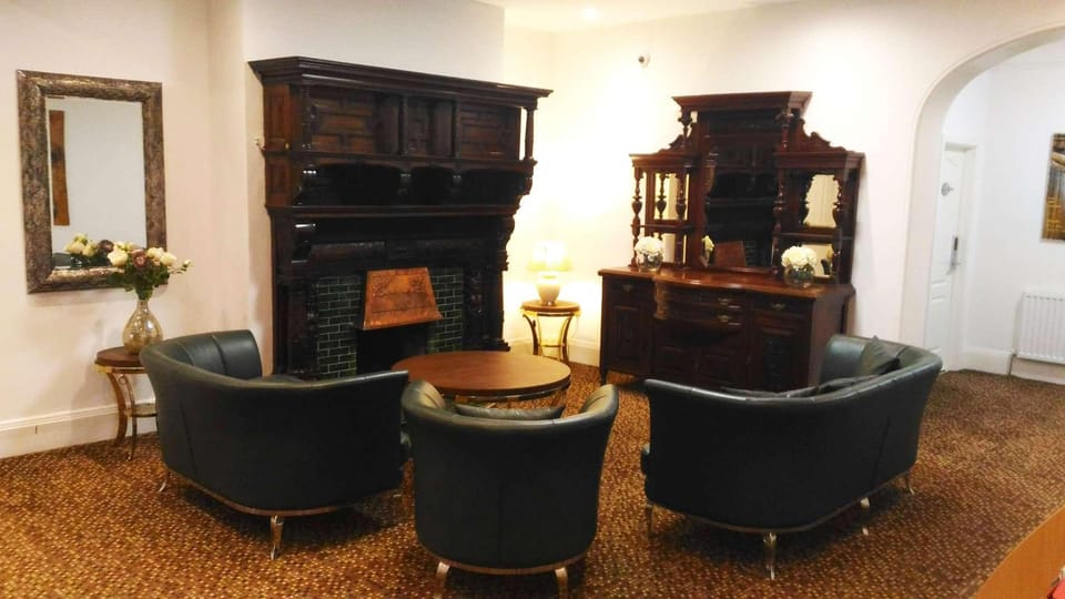 Trivelles Gatwick Hotel in Crawley
