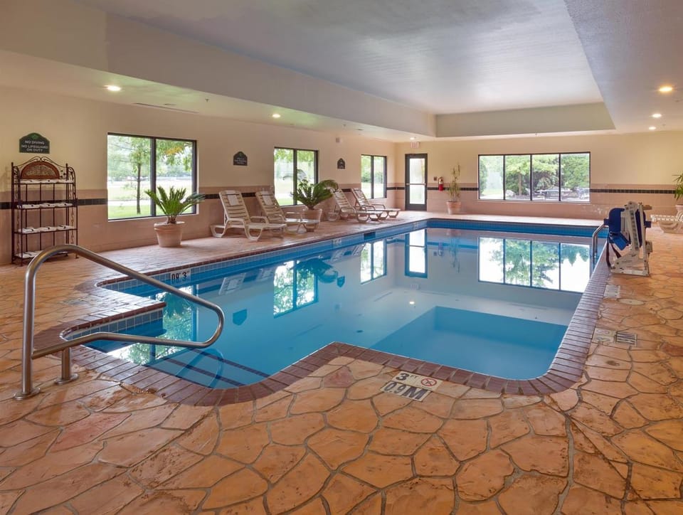 Holiday Inn Express And Suites Indianapolis Northwest By IHG Hotel in Pike Township