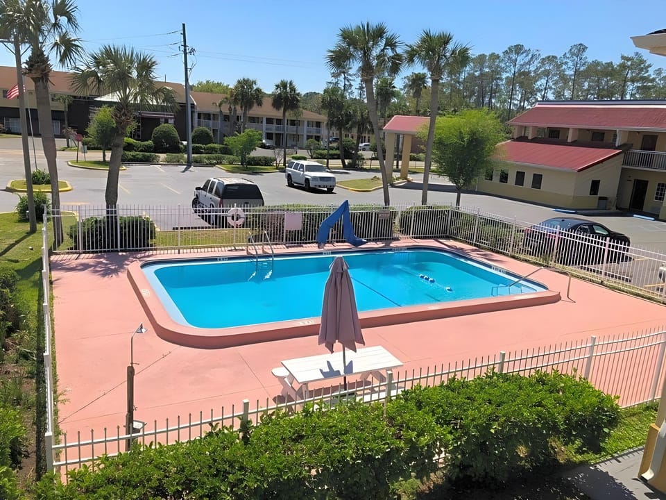 JAX INN Motel in Jacksonville