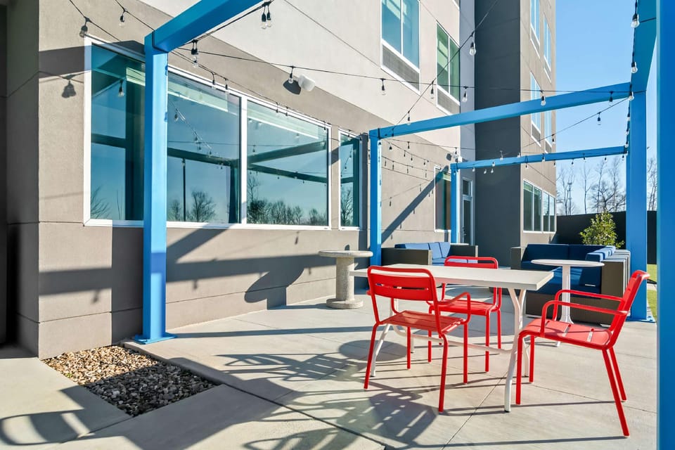 Tru by Hilton Rogers Bentonville Hotel in Rogers
