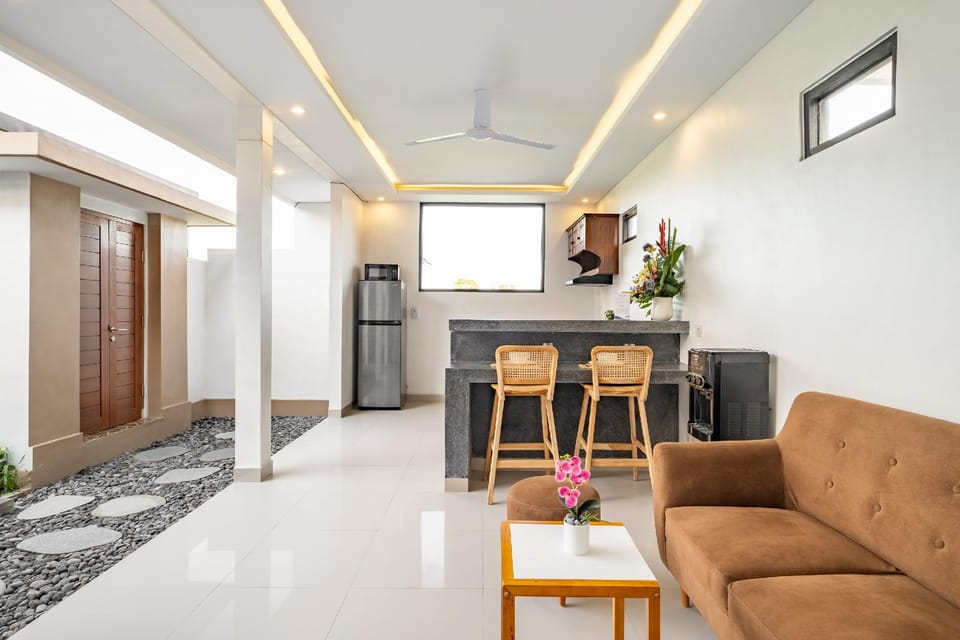 The Lavana Bliss One Villa Nyanyi Beach Hotel in Kediri
