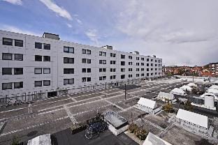 Cool 1-bedroom apartment with a private terrace - 23 Hotel in Frederiksberg