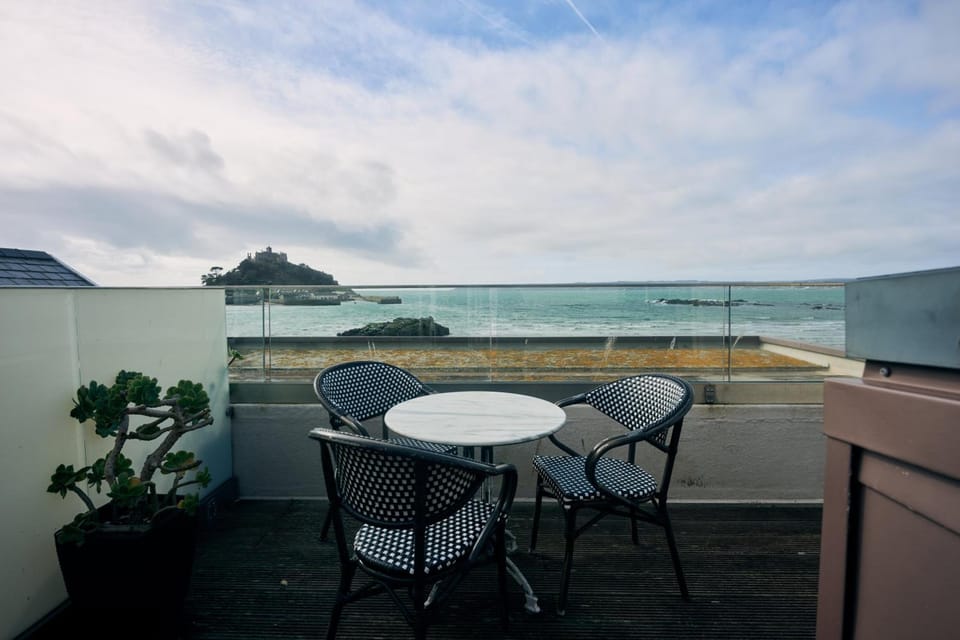 The Godolphin Hotel Hotel in England
