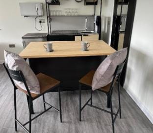 Studio apartment in Harefield Hotel in London Borough of Hillingdon