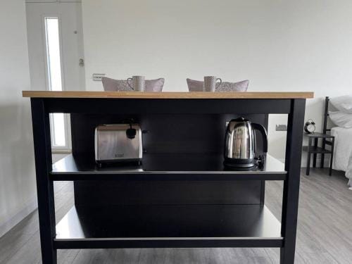 Studio apartment in Harefield Hotel in London Borough of Hillingdon