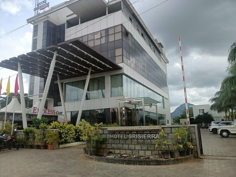 Hotel Sri Sierra Hotel in Karnataka