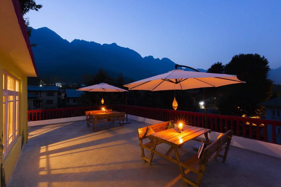 Zostel Srinagar Hostel in India