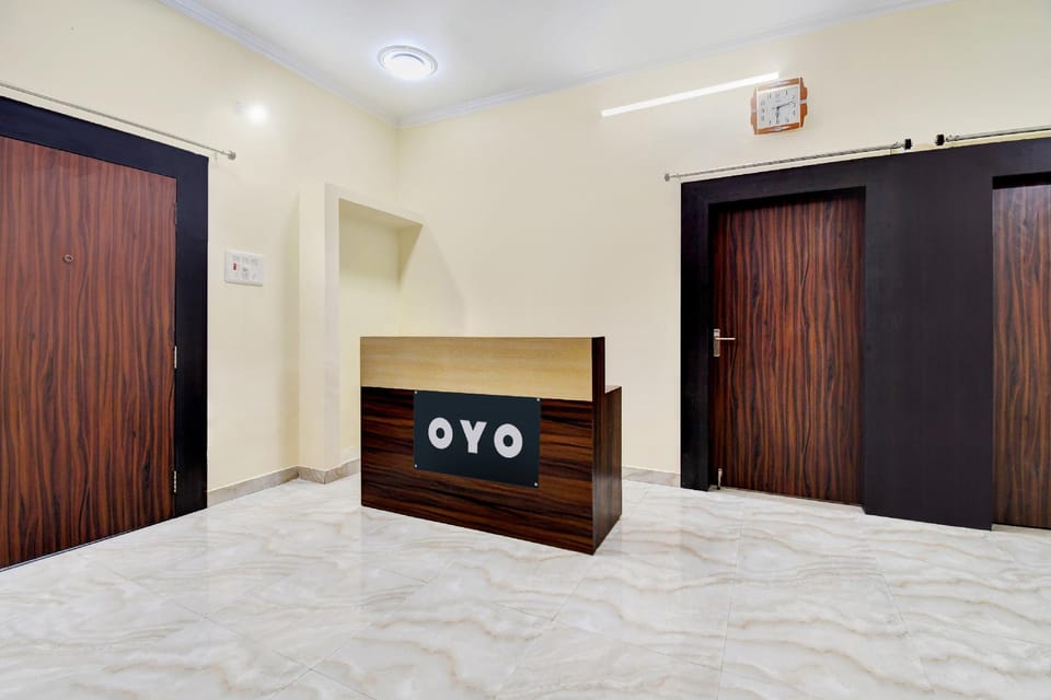 Oyo 827021 Oxy Hawai Palace Hotel in India