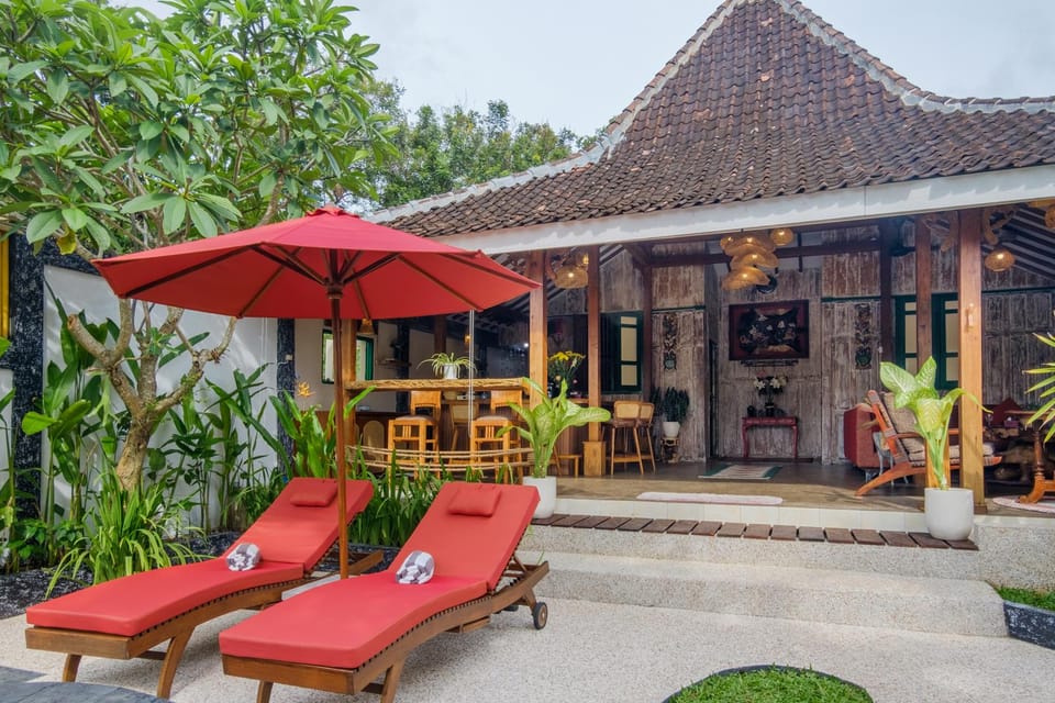 Madeira Javanese Joglo, Jimbaran Hotel in Kuta Selatan