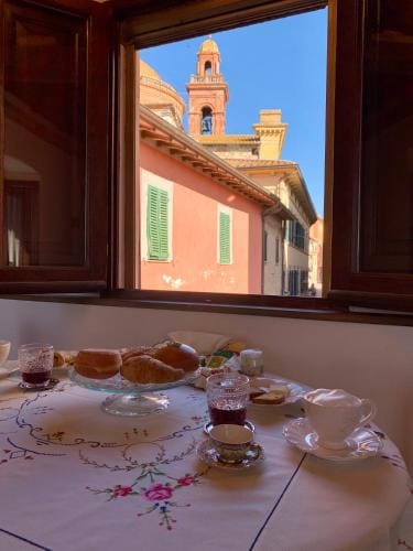 Porta Senese Suite Hotel in Castiglione del Lago