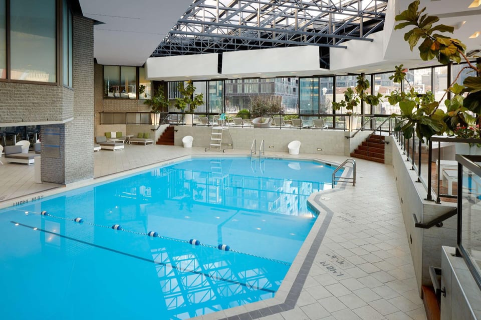 DoubleTree by Hilton Montreal Downtown Hotel in Montreal
