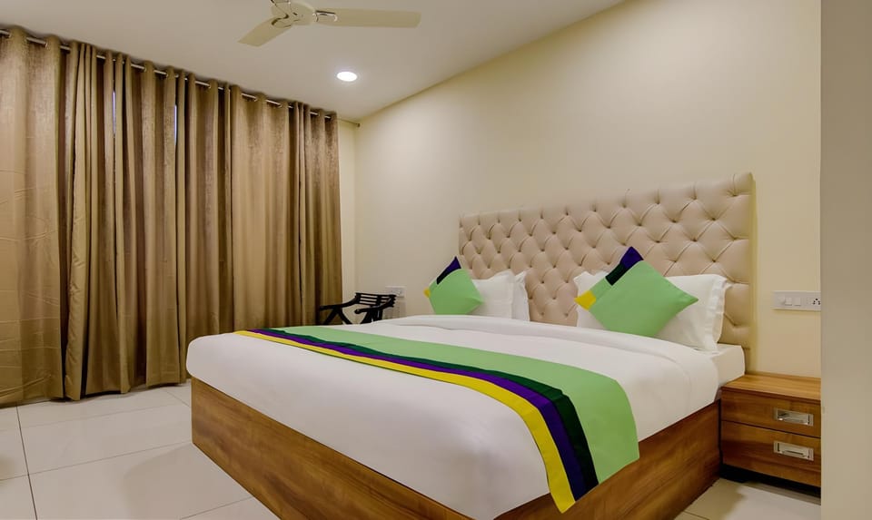 Royal Culture Hotel in Noida